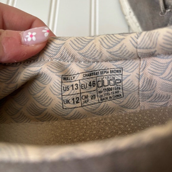 Hey Dude | Men's Wally Slip On Shoe Chambray Sepia Brown Size 13 - Picture 7 of 9